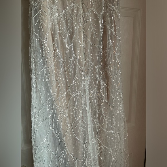 Azazie Bijou Wedding Dress NWT - Picture 5 of 7